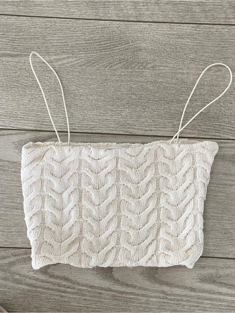 Zara Cream Cable Knit women’s Top.Size: XS (listen Small).